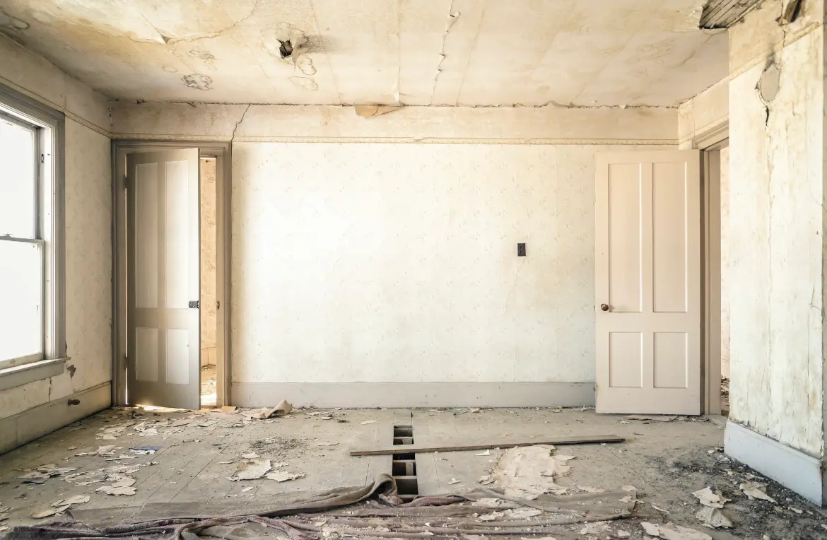 Waste disposal crew managing a cleanout project in Whiting